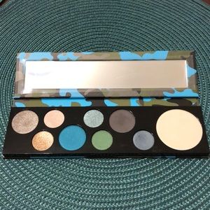 MAC Cosmetics Rockin’ Rebel eyeshadow palette